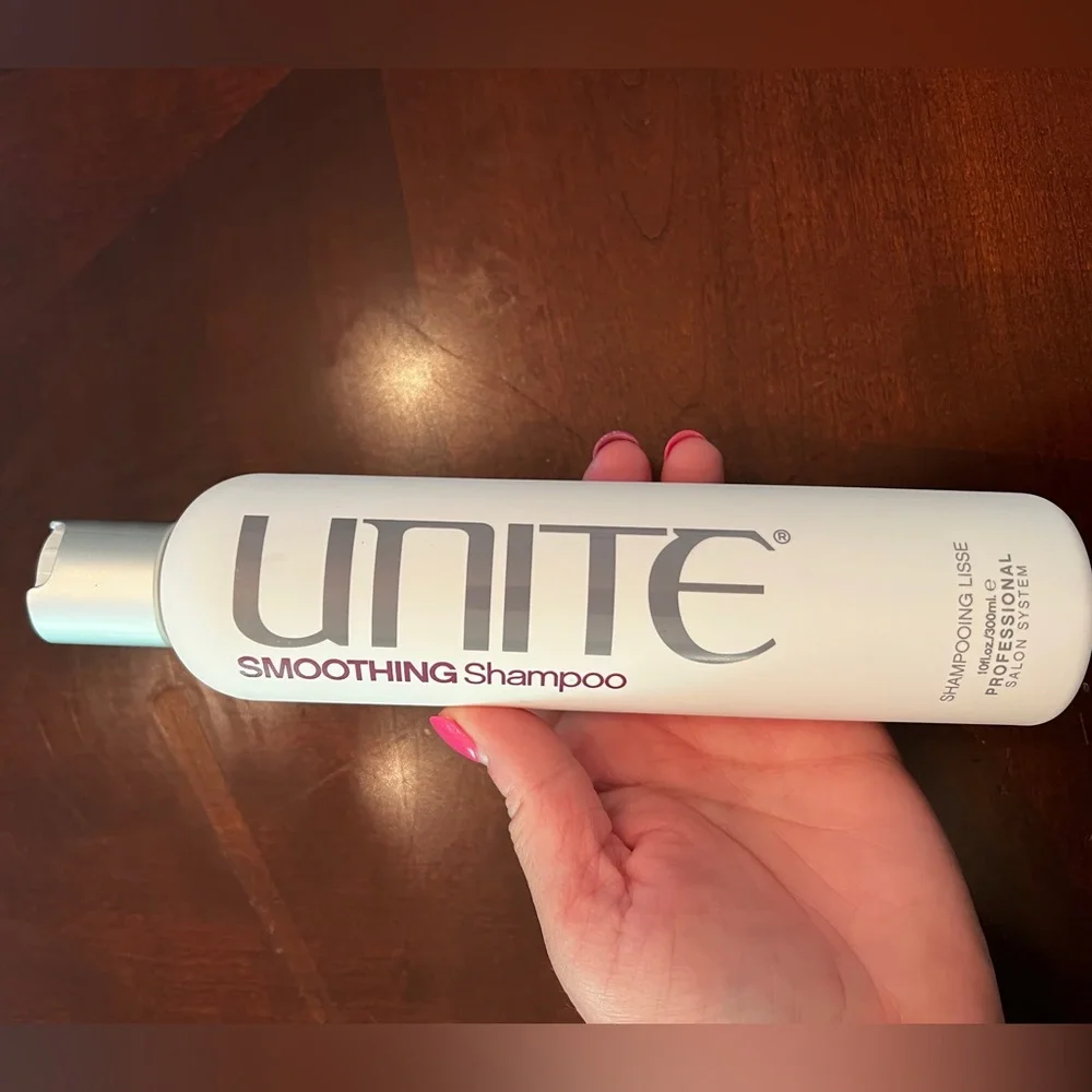 UNITE Smoothing Shampoo 10oz Bottle